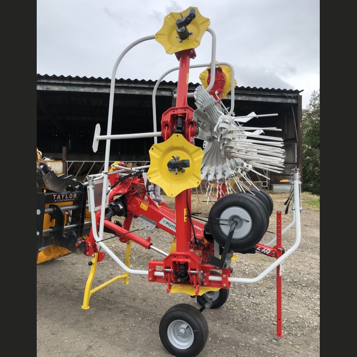 Ex Demo Pottinger HIT 6.69 Tedder