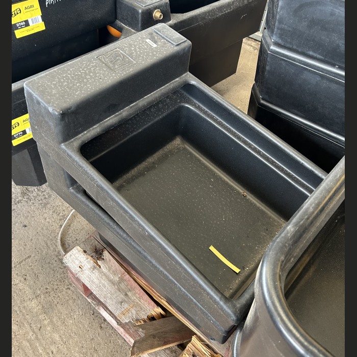 DT10 JFC Plastic Water Trough