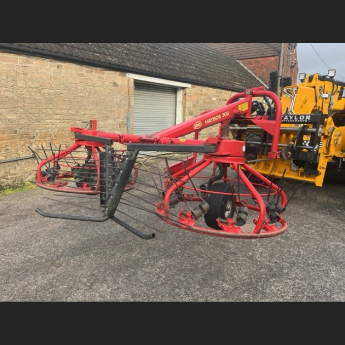 Used Vicon 300 Haybob 