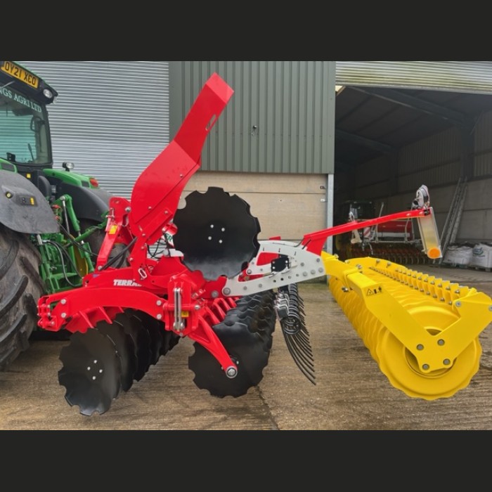 New Pottinger Terradisc 3001 ridgid framed compact disc harrows
