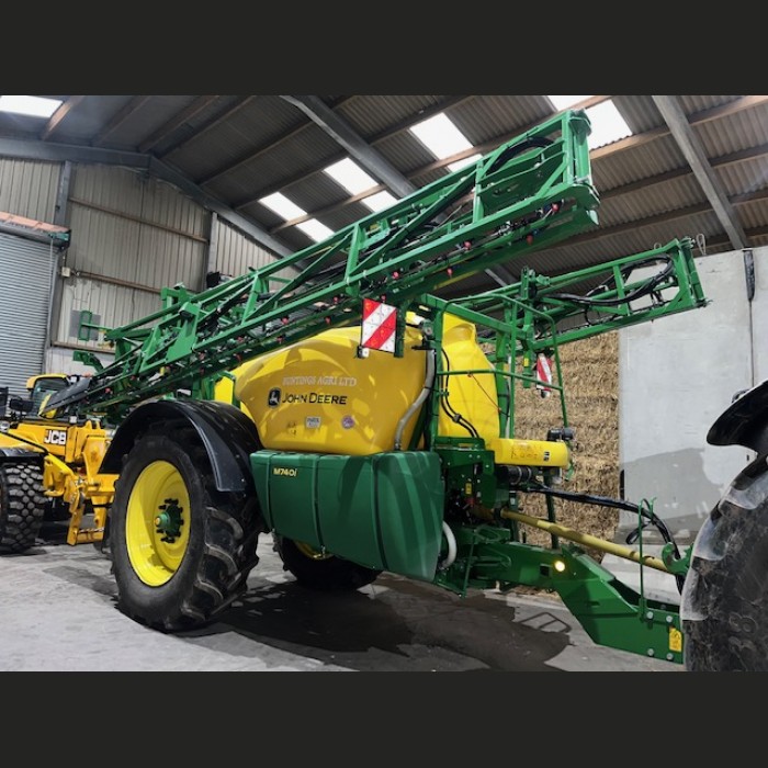 John Deere M740 Trailed Sprayer 