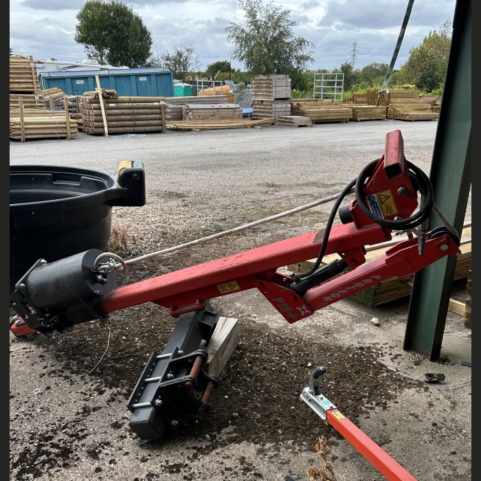 New Protech P18 Post Knocker on Volvo Brackets 1