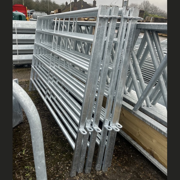 Bateman 8ft Cattle Hurdles 