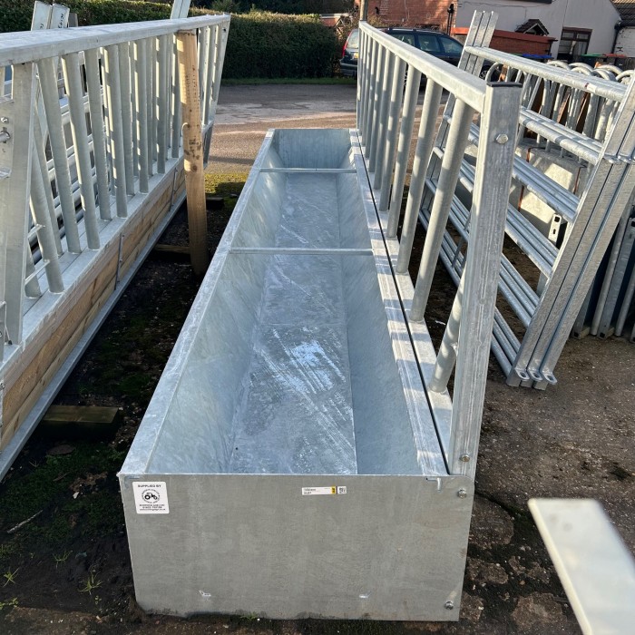 IAE 2 in 1 portable trough