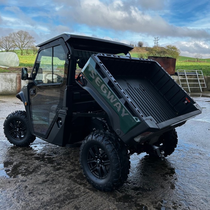 New Segway UT6 Premium Full Cab  2